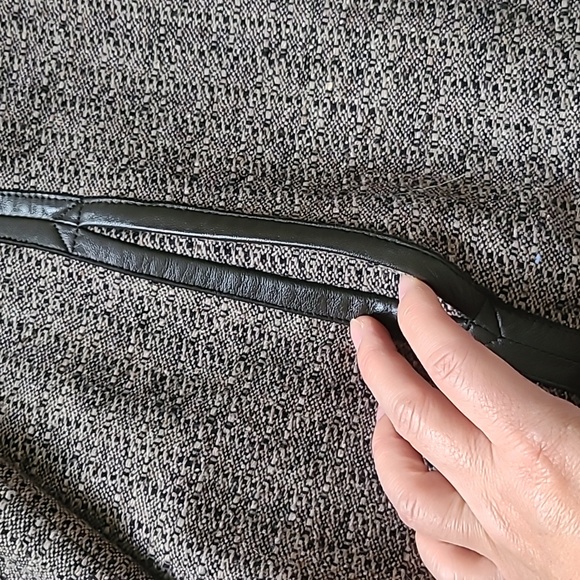 Jones New York Women's Wool Blend Blazer with Genuine Leather trimmed, Size 8 - Picture 8 of 13